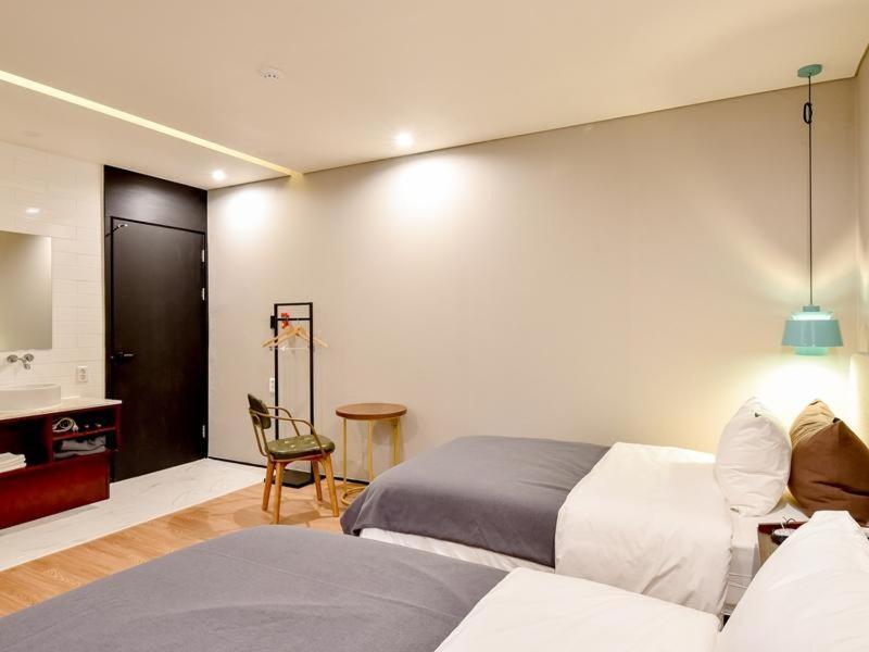 Brown Dot Yangjeong Hotel Busan Bagian luar foto